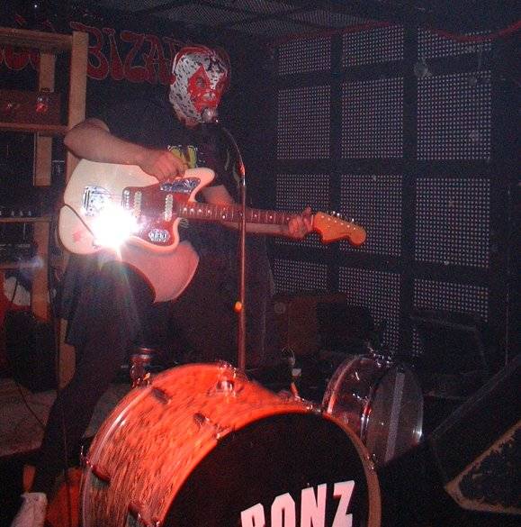 mrbonz060309_5.jpg mrbonz060309_5.jpg