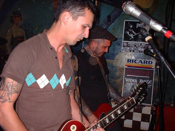 bombardiers_080911_02.jpg bombardiers_080911_02.jpg