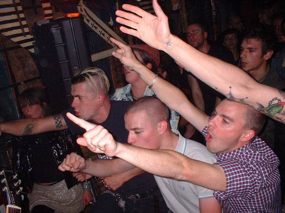 bombardiers_080911_07.jpg bombardiers_080911_07.jpg