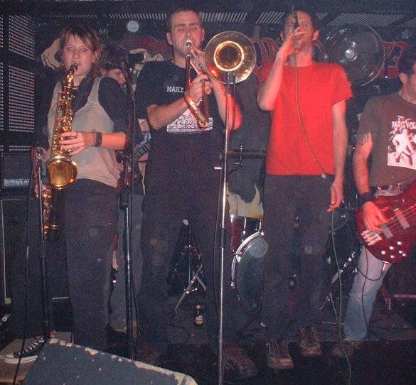 sprayback8.jpg sprayback8.jpg